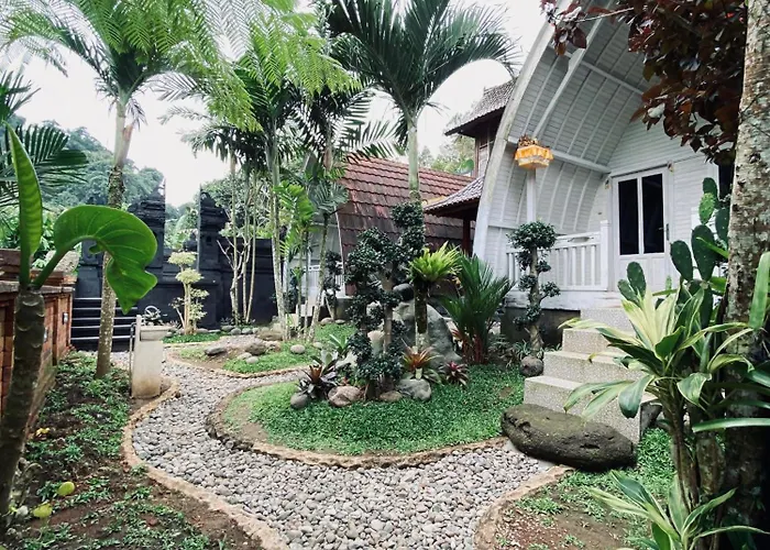 Gelar ロッジ Jembrana